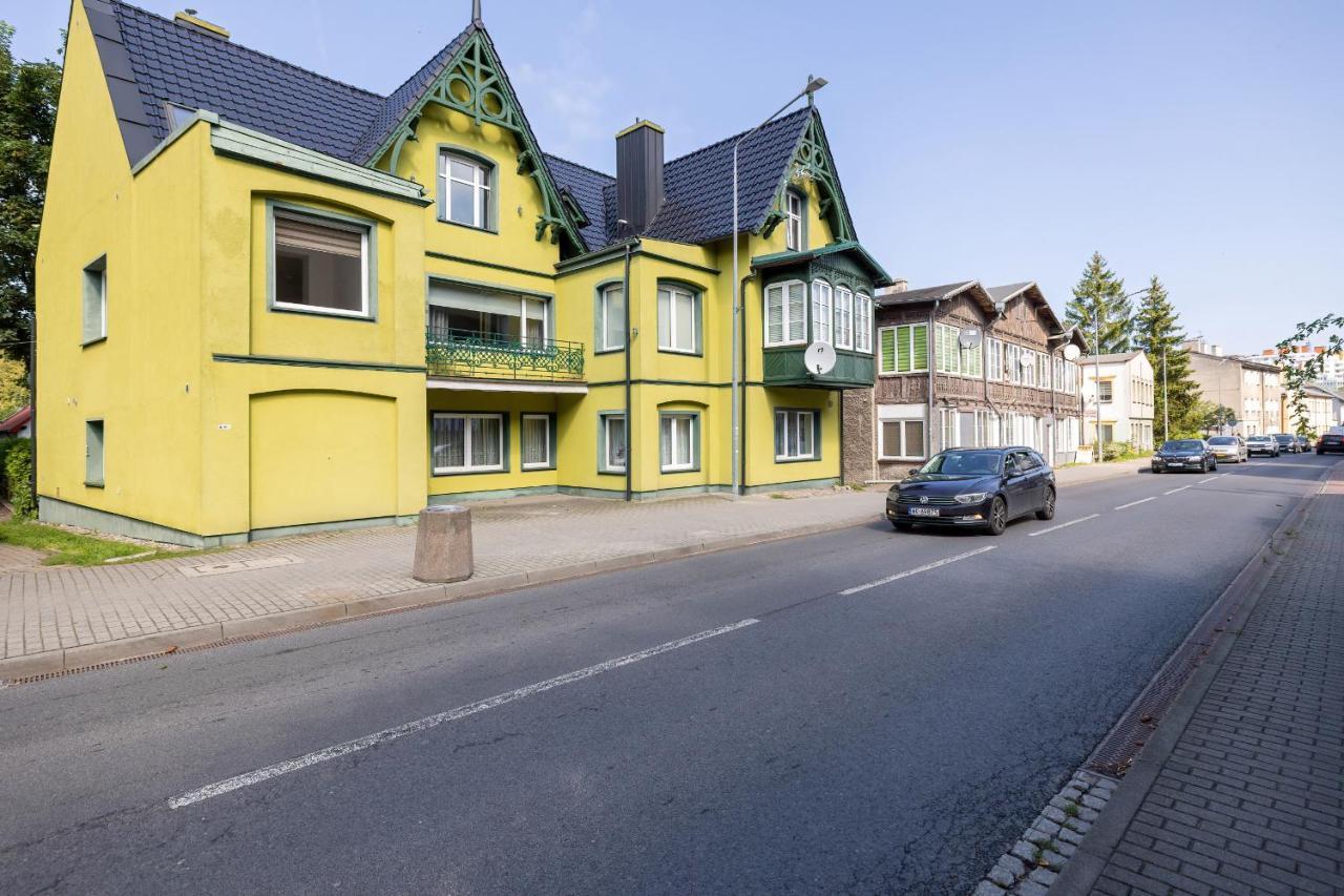 Bright & Spacious Family Apartment In Miedzyzdroje With Parking And 3 Balconies By Noclegi Renters Extérieur photo