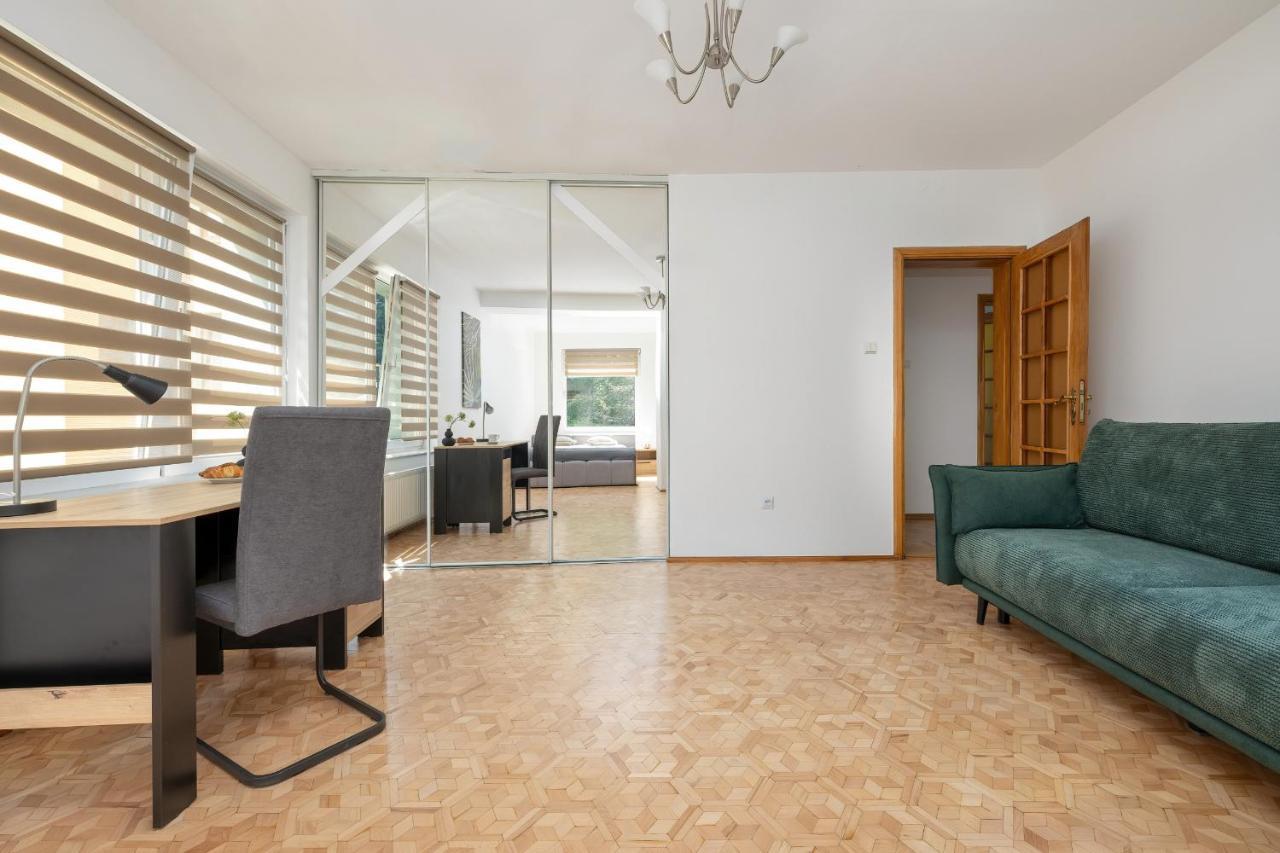 Bright & Spacious Family Apartment In Miedzyzdroje With Parking And 3 Balconies By Noclegi Renters Extérieur photo