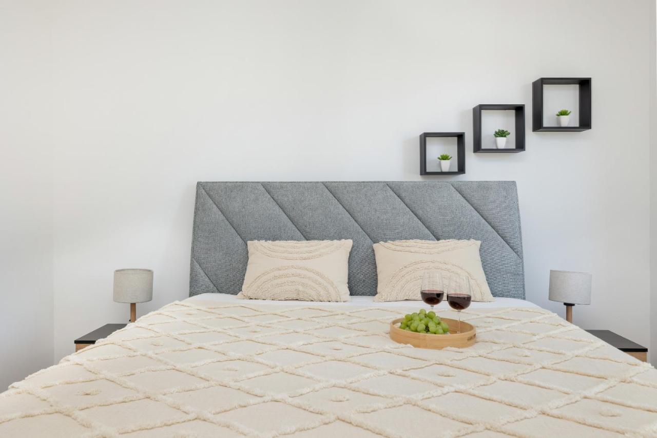 Bright & Spacious Family Apartment In Miedzyzdroje With Parking And 3 Balconies By Noclegi Renters Extérieur photo